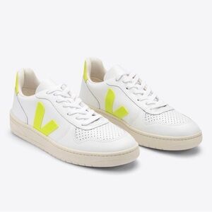 Veja V-10 Women's Size 8 White Sneakers with Neon Yellow Accents